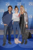 PEOPLE - Promis bei der Saisoneröffnung von Holiday on Ice in Hamburg