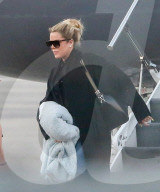 EXKLUSIV - Khloe, Kourtney und Kim Kardashian fliegen nach San Francisco 