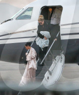 EXKLUSIV - Khloe, Kourtney und Kim Kardashian fliegen nach San Francisco 