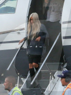 EXKLUSIV - Khloe, Kourtney und Kim Kardashian fliegen nach San Francisco 