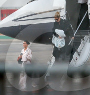 EXKLUSIV - Khloe, Kourtney und Kim Kardashian fliegen nach San Francisco 