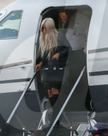 EXKLUSIV - Khloe, Kourtney und Kim Kardashian fliegen nach San Francisco 