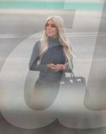 EXKLUSIV - Khloe, Kourtney und Kim Kardashian fliegen nach San Francisco 