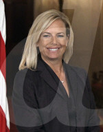 NEWS - Trump ernennt Kirstjen Nielsen zur Heimatschutzministerin