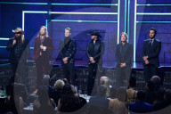 PEOPLE -  Promis an den CMT Artists of the Year in Nashville