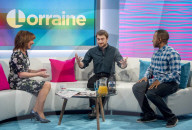 PEOPLE - Daniel Radcliffe zu Besuch in der Lorraine TV Show