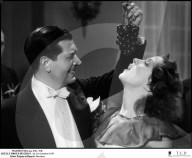 PEOPLE - Schauspielerin Danielle Darrieux im Alter von 100 Jahren gestorben