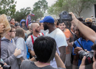 NEWS - Florida: Aufruhr nach Auftritt von Rechtsnationalist Richard Spencer in Gainesville