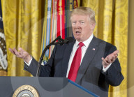 NEWS - Präsident Trump ehrt Captain Rose mit der Tapferkeitsmedaille