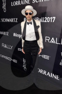 PEOPLE -  Promis am Gabrielle's Angel Cancer Research Ball in New York