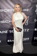 PEOPLE -  Promis am Gabrielle's Angel Cancer Research Ball in New York