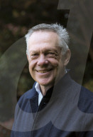 PORTRAIT -  Simon Mann 