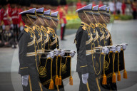 NEWS - Thailand: Beerdigung König Bhumibol (weiter Bilder)