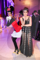 PEOPLE - Promis bei der MoMA All Halloween Gala in New York