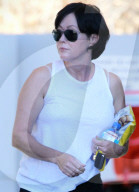 EXKLUSIV - Shannen Doherty in Malibu unterwegs