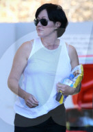 EXKLUSIV - Shannen Doherty in Malibu unterwegs