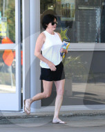 EXKLUSIV - Shannen Doherty in Malibu unterwegs