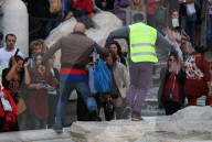 NEWS - Aktivist färbt Wasser des Trevi-Brunnens rot