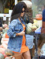 PEOPLE - Kourtney Kardashian besucht mit dem Nachwuchs den Pumpkin Patch in Underwood