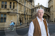 STUDIO - Philip Pullman
