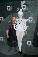 PEOPLE - Promis feiern bei der Bette Midler Hulaween Party in New York