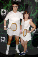 PEOPLE - Promis feiern bei der Bette Midler Hulaween Party in New York