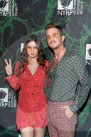 PEOPLE - Promis feiern bei der Bette Midler Hulaween Party in New York