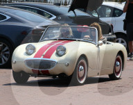 EXKLUSIV - Caitlyn Jenner und Spohia Hutchins erkunden Malibu im Oldtimer