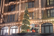 NEWS - London: Harrods bereitet sich auf Weihnachten vor
