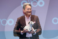 FEATURE - Sony präsentiert den neuen Roboterhund "Aibo"