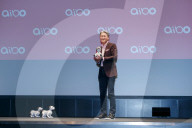 FEATURE - Sony präsentiert den neuen Roboterhund "Aibo"