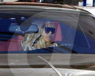 EXKLUSIV - Die Kardashians nach ihrem Weihnachtskarten Shooting in Hollywood unterwegs