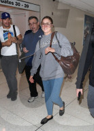 PEOPLE - Ronda Rousey ohne Make-Up am Flughafen von LA