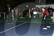 PEOPLE - Robbie Williams spielt 'Tennis' gegen Novak Djokovic an der Lacoste Party in LA