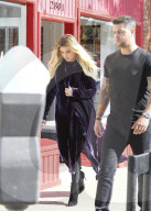 PEOPLE - Khloe Kardashian leidert wohl an Schwangerschaftsübelkeit