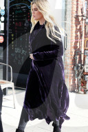 PEOPLE - Khloe Kardashian leidert wohl an Schwangerschaftsübelkeit