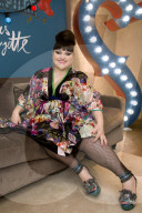 PEOPLE - Paris:  Beth Ditto weiht die Weihnachtsdekoration in der Galerie Lafayette ein