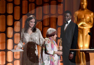 PEOPLE - Angelina Jolie mit Agnes Varda an den AMPAS Governors Awards in LA