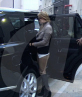 EXKLUSIV - Paris Hilton mit Chris und ihrem Hündli auf Shoppingtour