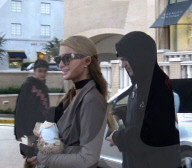 EXKLUSIV - Paris Hilton mit Chris und ihrem Hündli auf Shoppingtour