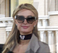 EXKLUSIV - Paris Hilton mit Chris und ihrem Hündli auf Shoppingtour