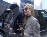 EXKLUSIV - Paris Hilton mit Chris und ihrem Hündli auf Shoppingtour