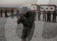 REPORTAGE - Syrien rekrutiert Frauen für die Armee