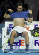 PEOPLE - Tennis ATP Finals: Rafael Nadal gibt nach dem Match gegen David Goffin auf