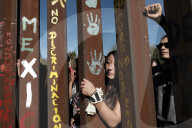 NEWS - Mexico: Protest gegen Trump's Mauer an der Grenze zur USA