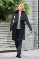 PEOPLE - Mischa Barton führt ihre Hunde Gassi in Manhattan