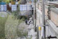 NEWS - Italien: Wegen überfüllten Camps hausen Flüchtlinge unter Hochstrassen