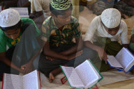 REPORTAGE - Alltag der Rohingya im Flüchtlingscamp in Bangladesch