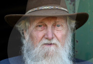 REPORTAGE - Kanadisches Ehepaar baute riesiger Atomschutzbunker