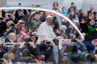 NEWS - Lamborghini Geschenk: Papst Franziskus ist künftig wohl etwas schneller unterwegs